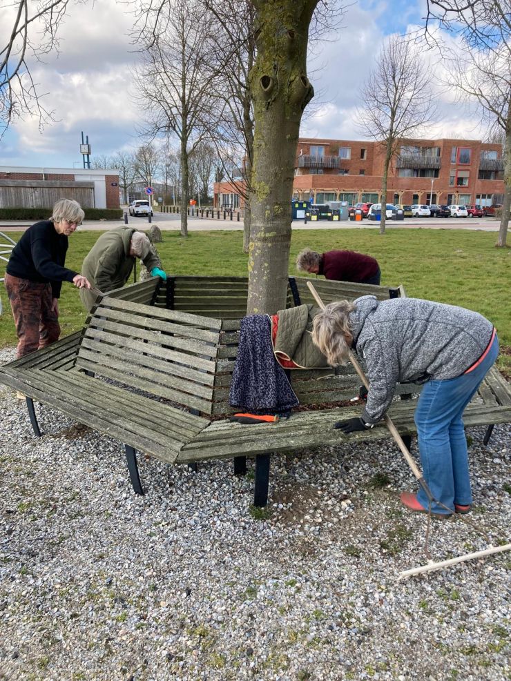 2025 NLDoet, Onderhoud buiten opfrissen - Foto Museum Nagele.jpg